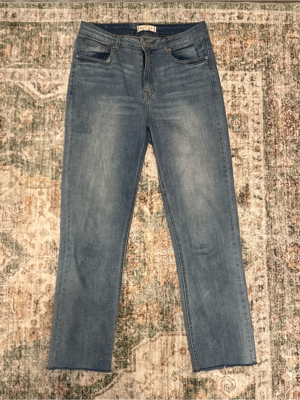 Straight Leg Jeans in Medium Blue Wash